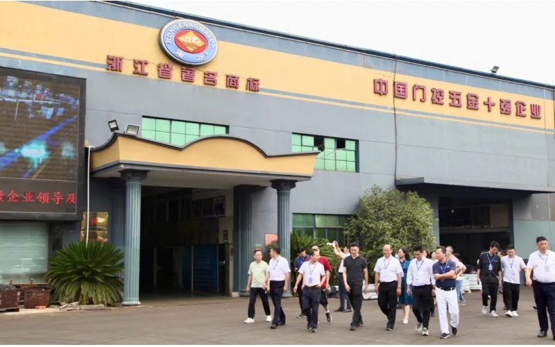 浙江省、湖州市工商聯(lián)中小微企業(yè)領(lǐng)導(dǎo)及企業(yè)家代表來(lái)海達(dá)參觀交流